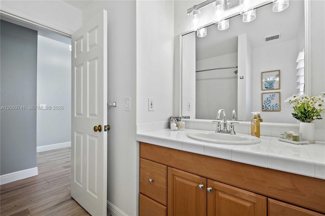 For Sale: $819,000 (3 beds, 2 baths, 1783 Square Feet)