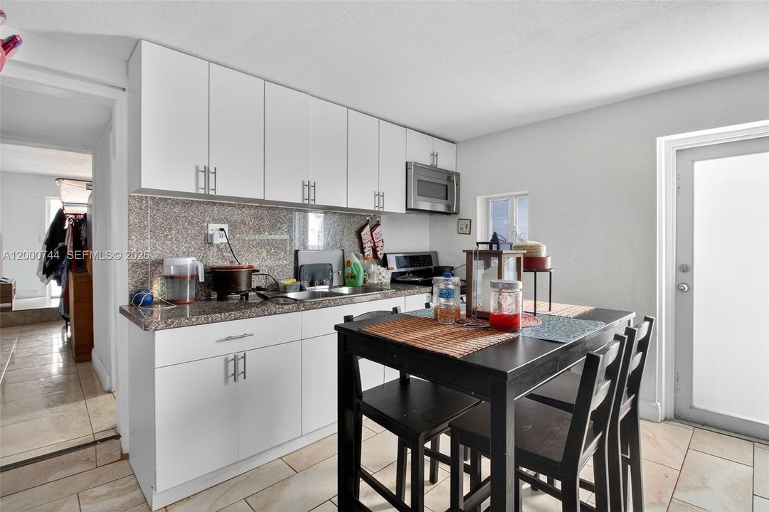 For Sale: $1,100,000 (0 beds, 0 baths, 3264 Square Feet)
