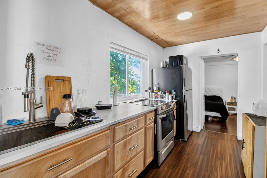 For Sale: $1,100,000 (0 beds, 0 baths, 3264 Square Feet)