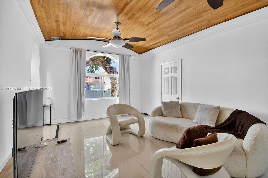 For Sale: $1,100,000 (0 beds, 0 baths, 3264 Square Feet)