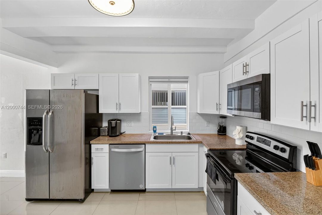 For Sale: $1,100,000 (0 beds, 0 baths, 3264 Square Feet)