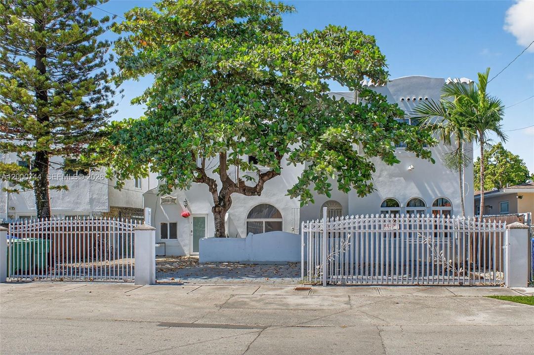 For Sale: $1,100,000 (0 beds, 0 baths, 3264 Square Feet)