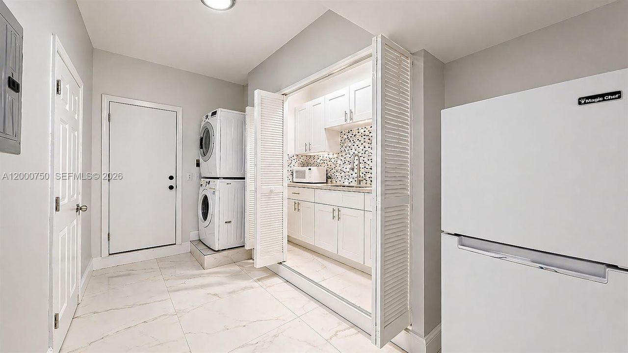 Dining - Laundry