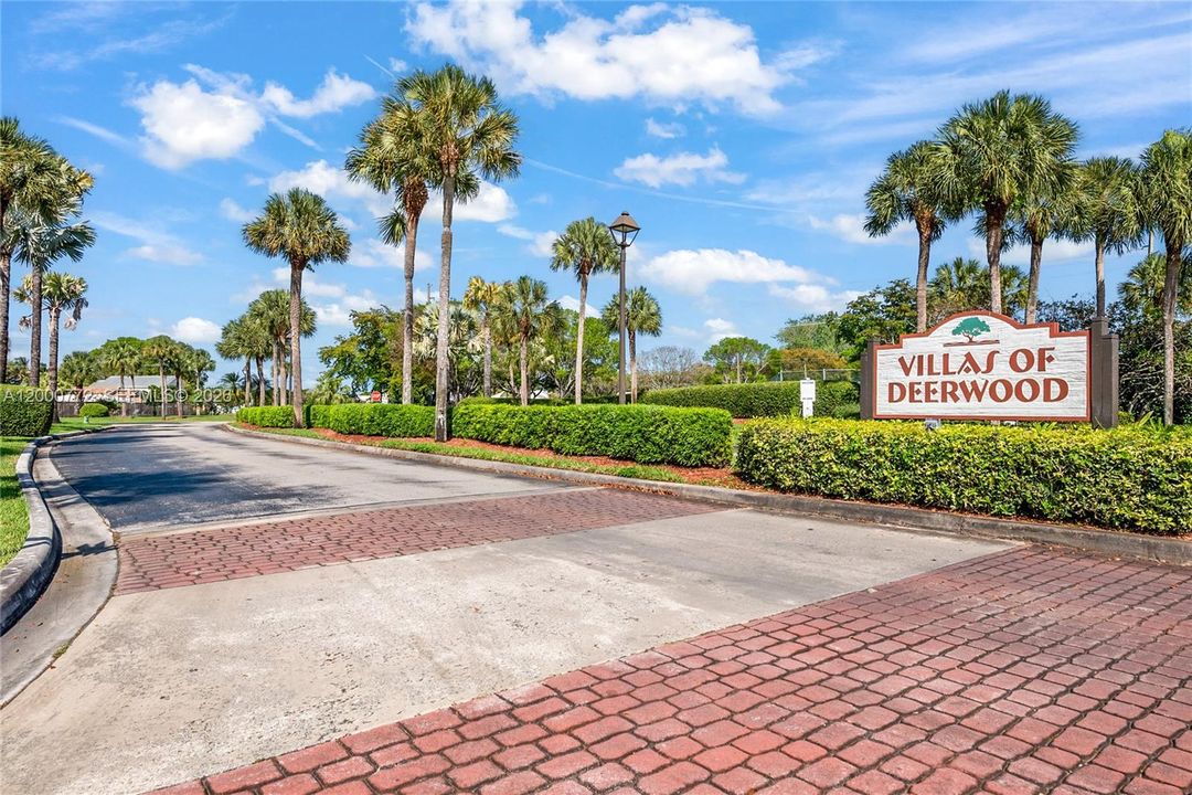 Villas of Deerwood