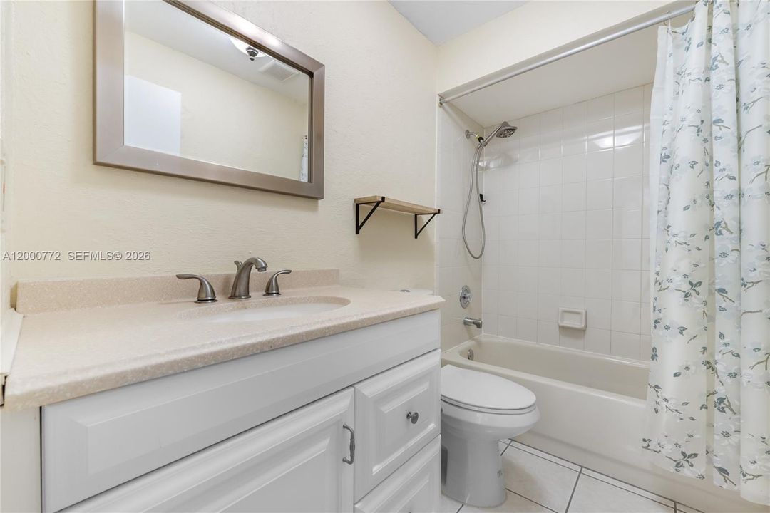 2nd Bathroom