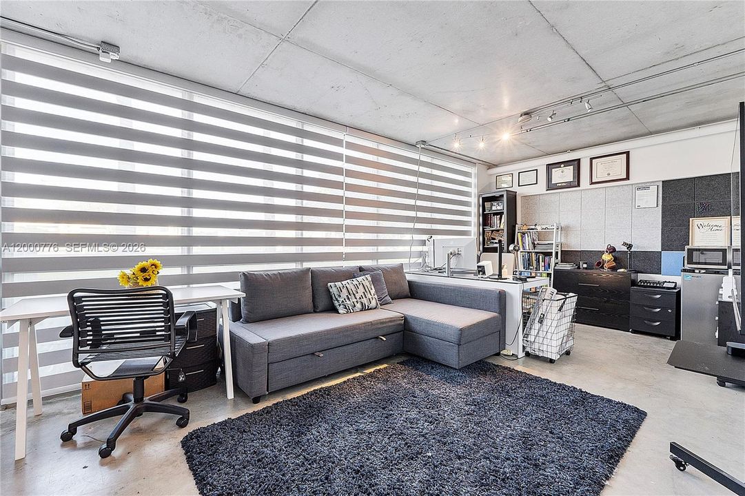 Activo con contrato: $358,000 (1 camas, 1 baños, 1182 Pies cuadrados)