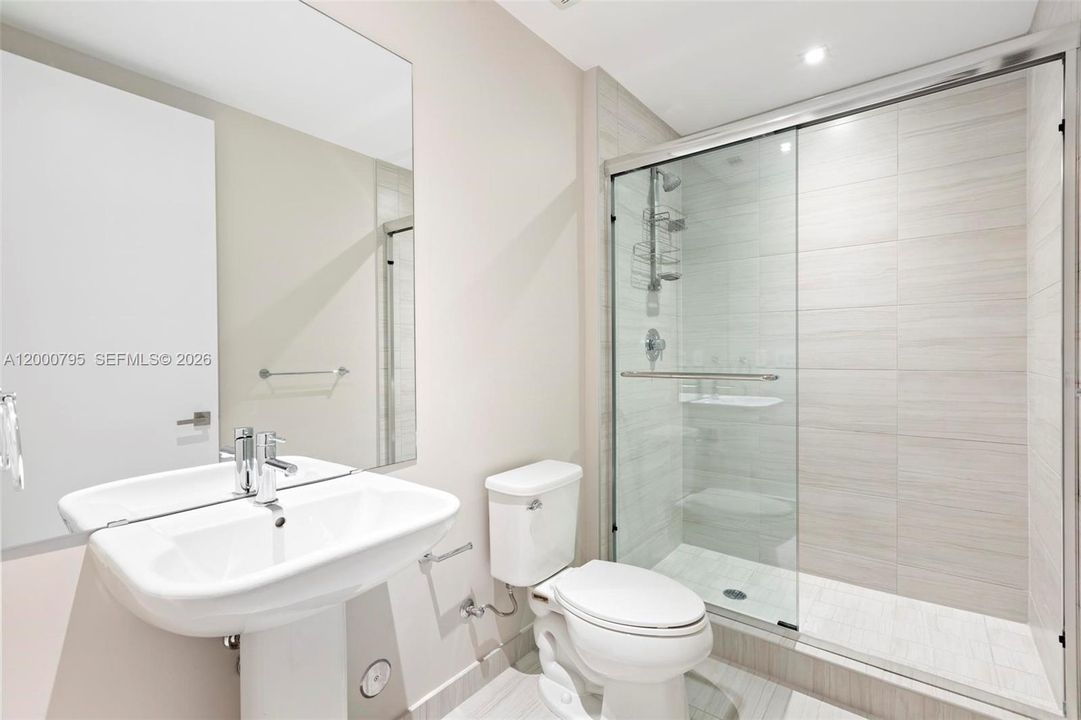 En Venta: $3,780,000 (3 camas, 4 baños, 2626 Pies cuadrados)