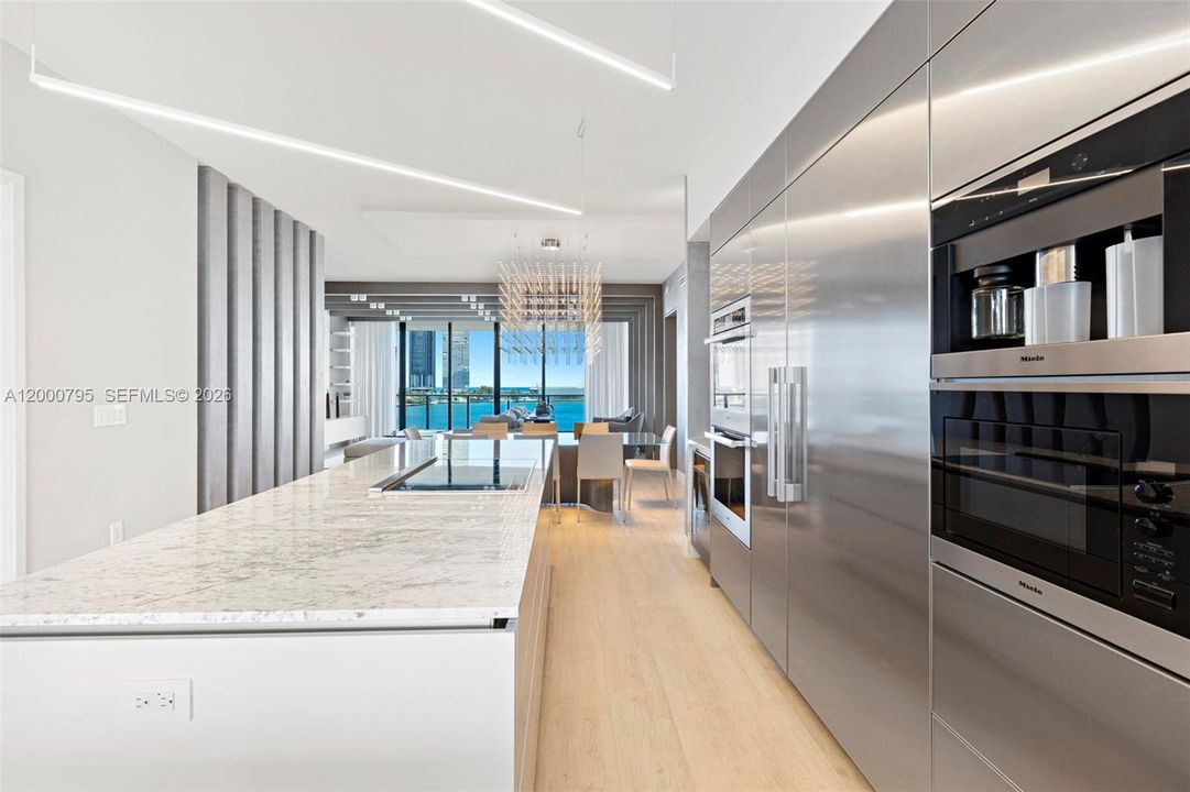 En Venta: $3,780,000 (3 camas, 4 baños, 2626 Pies cuadrados)