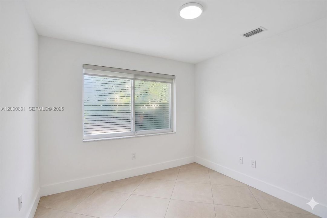 В аренду: $5,800 (3 спален, 2 ванн, 1596 Квадратных фут)