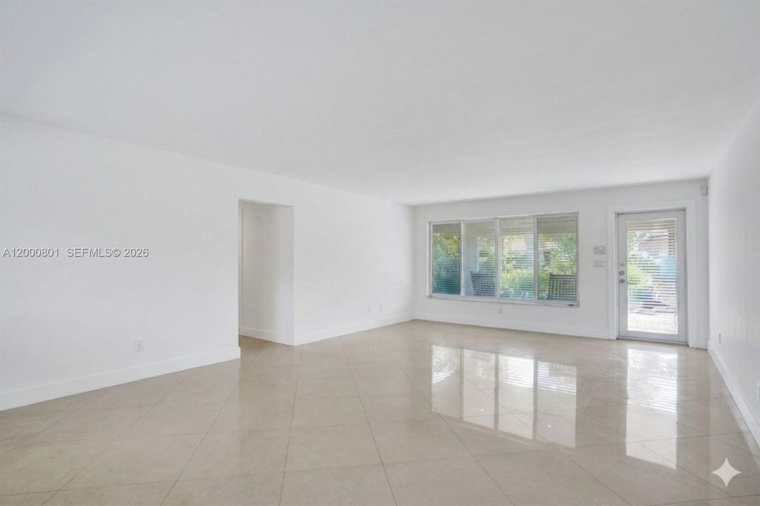 В аренду: $5,800 (3 спален, 2 ванн, 1596 Квадратных фут)