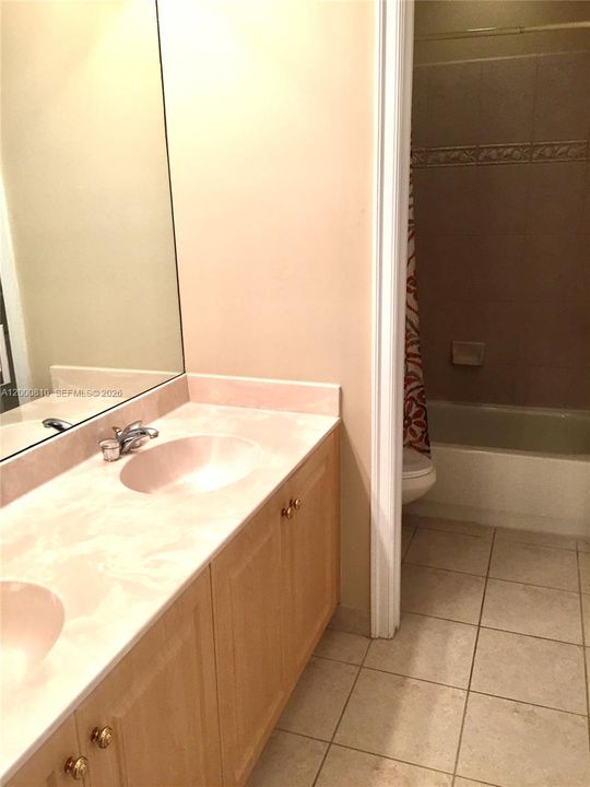 В аренду: $5,900 (4 спален, 3 ванн, 3627 Квадратных фут)
