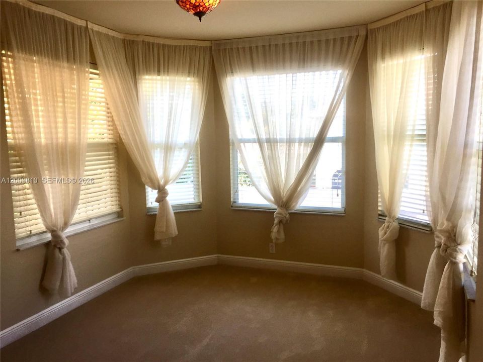 В аренду: $5,900 (4 спален, 3 ванн, 3627 Квадратных фут)