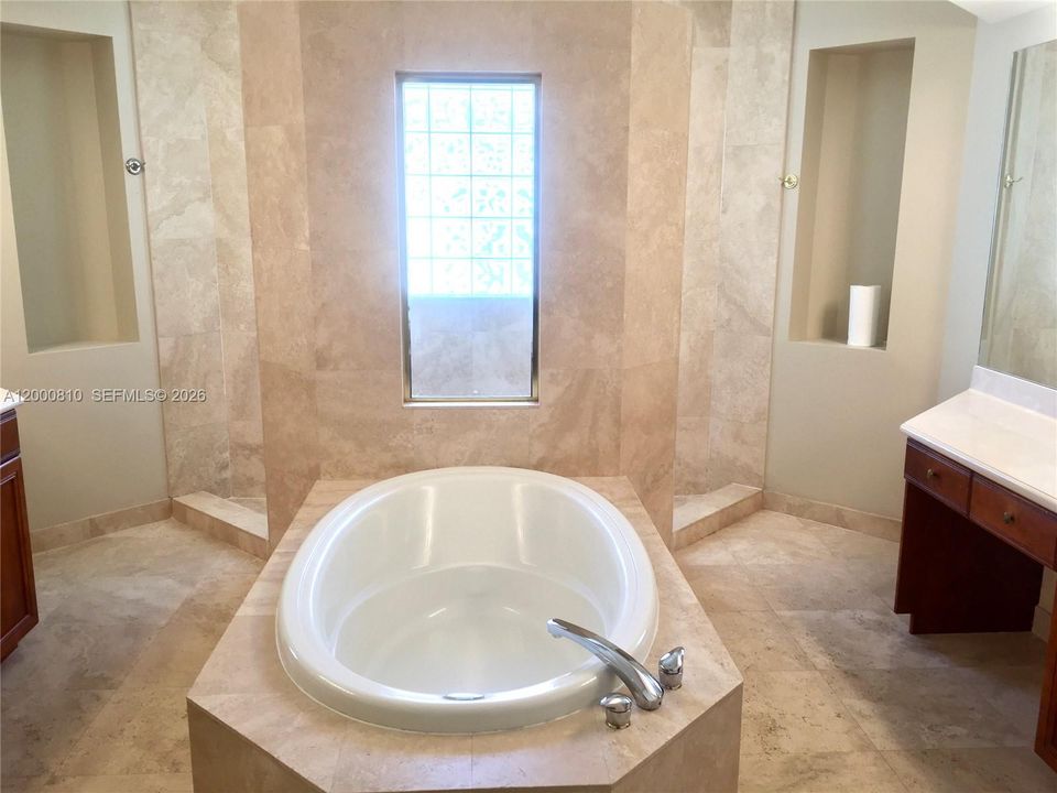 В аренду: $5,900 (4 спален, 3 ванн, 3627 Квадратных фут)