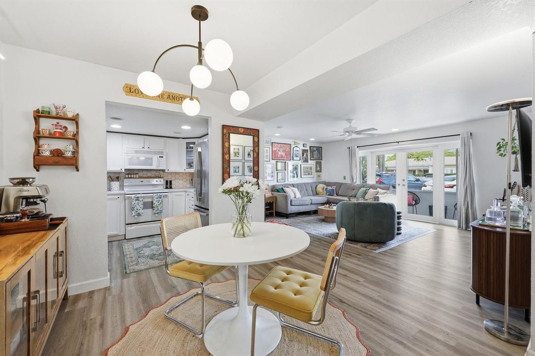 Entry-Dining