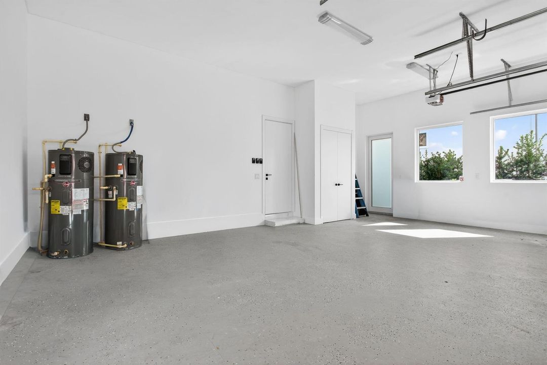 39-web-or-mls-2641-0107