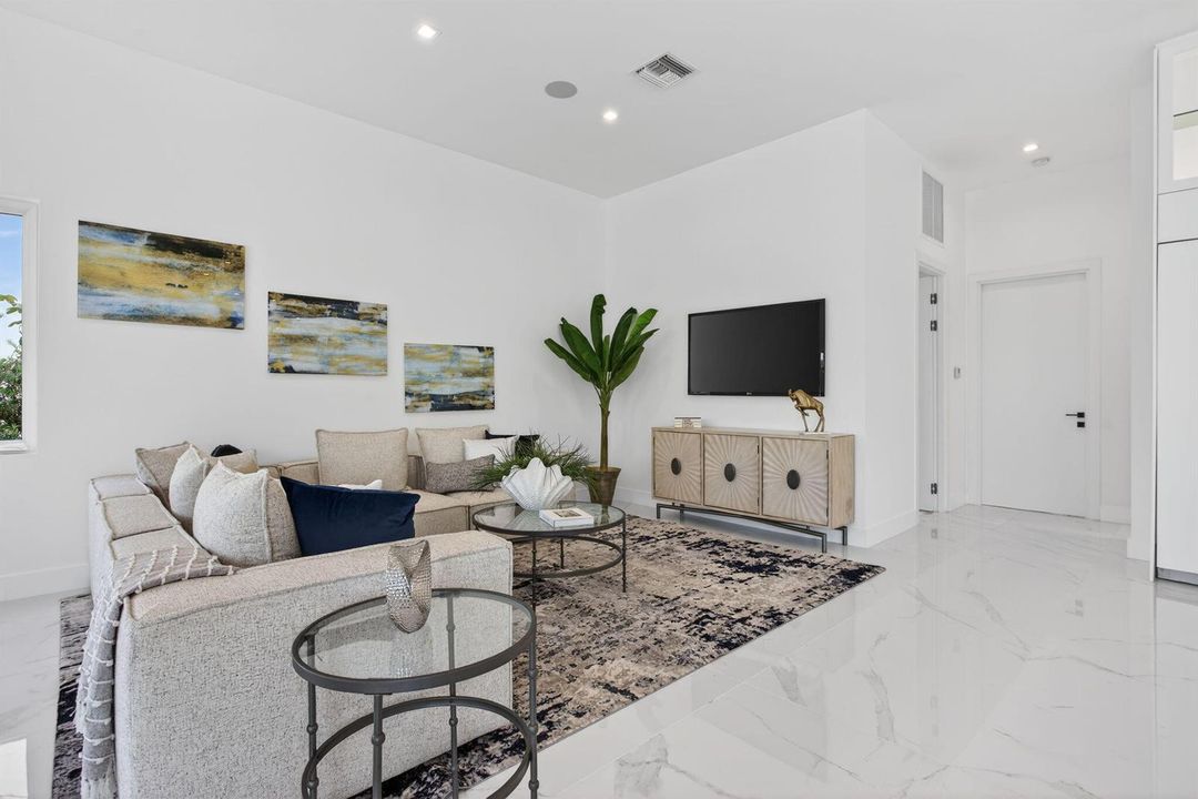 35-web-or-mls-2641-0087