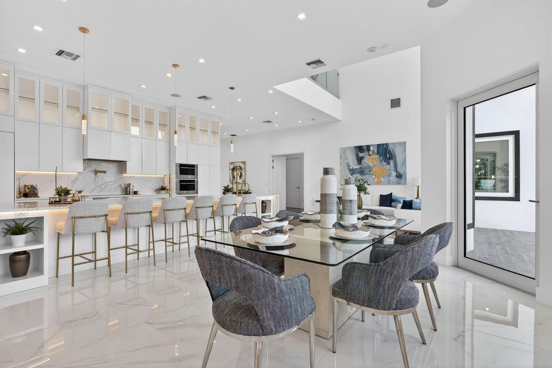 34-web-or-mls-2641-0082