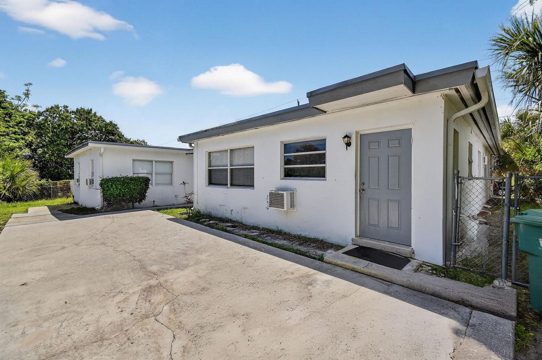 1172W34thSt#2(6)