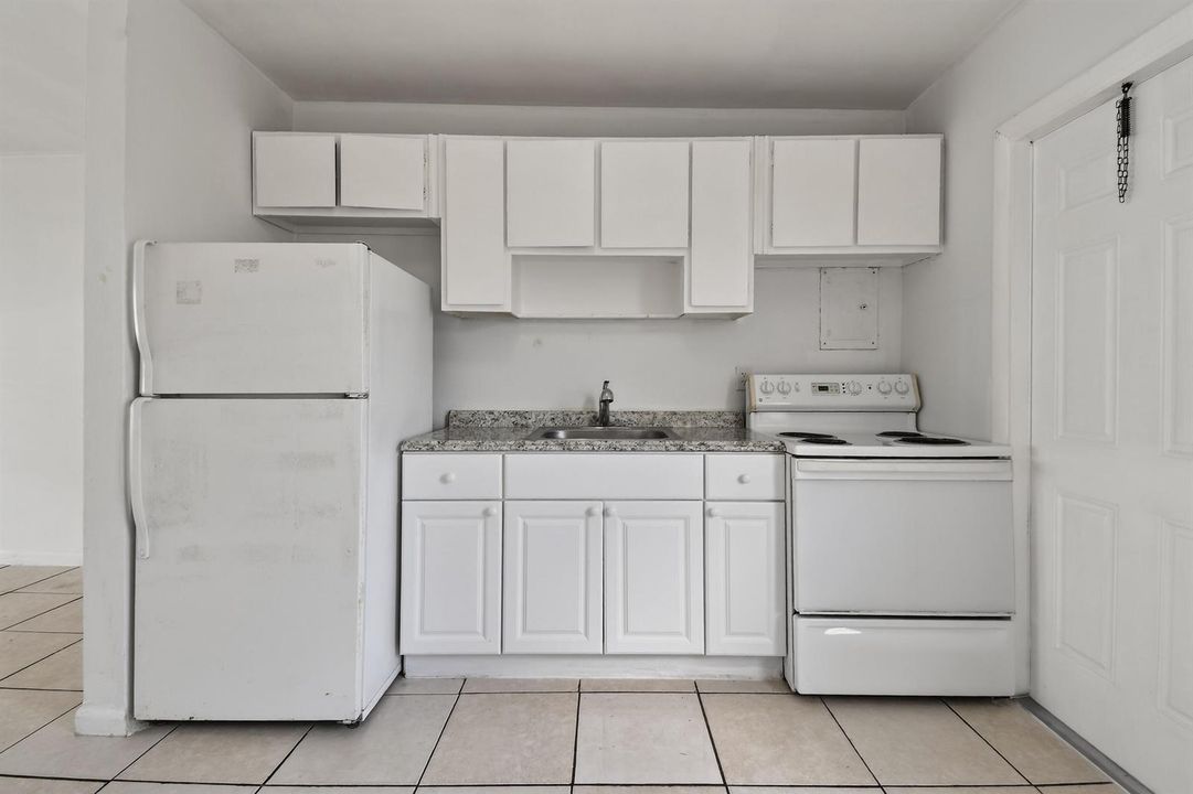 1172W34thSt#2(10)