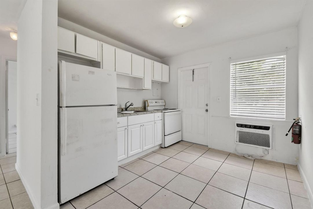 1172W34thSt#2(9)