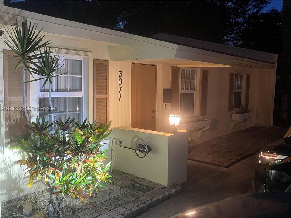 For Sale: $289,000 (3 beds, 2 baths, 1150 Square Feet)