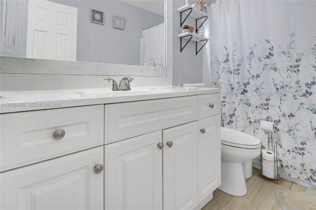 For Sale: $289,000 (3 beds, 2 baths, 1150 Square Feet)