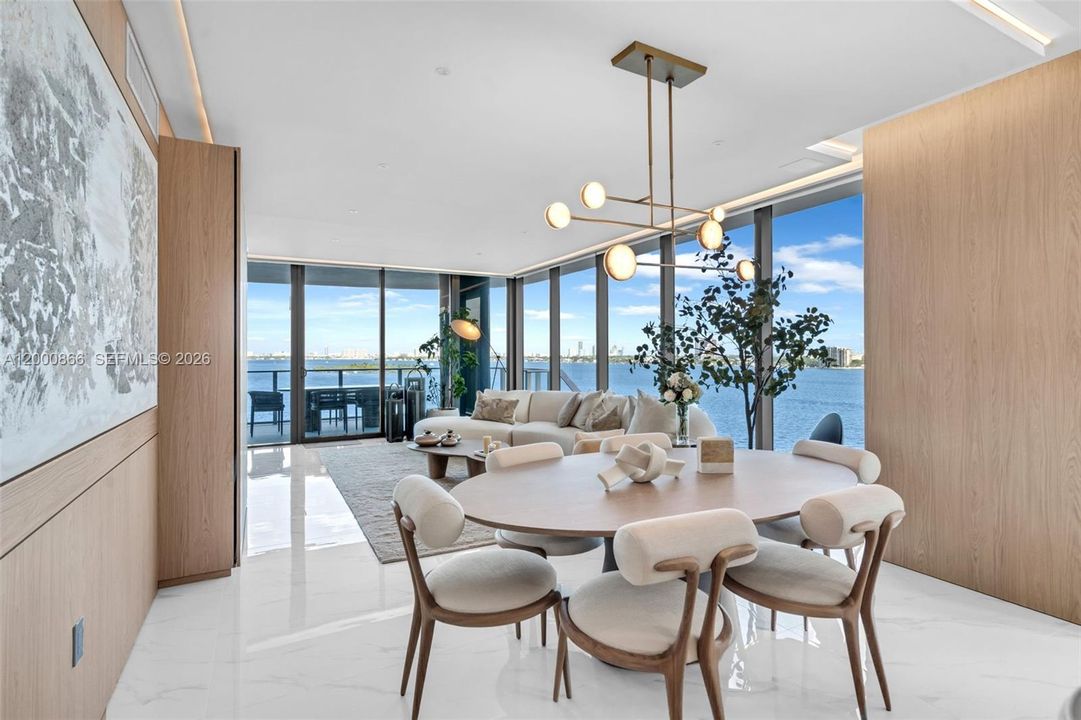 В аренду: $19,500 (4 спален, 5 ванн, 2216 Квадратных фут)