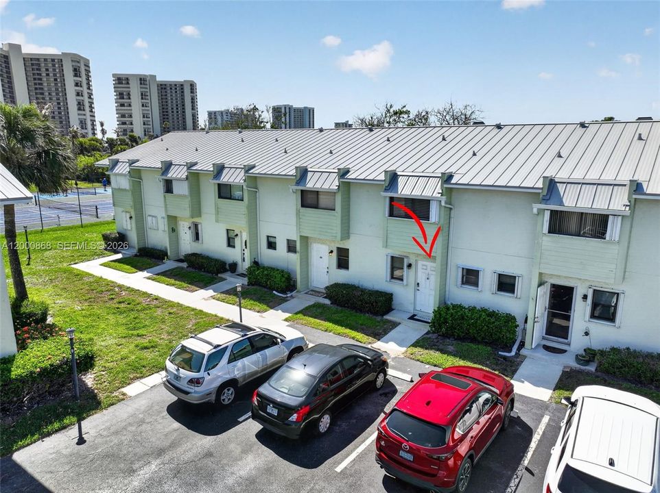 For Rent: $2,400 (2 beds, 1 baths, 1270 Square Feet)