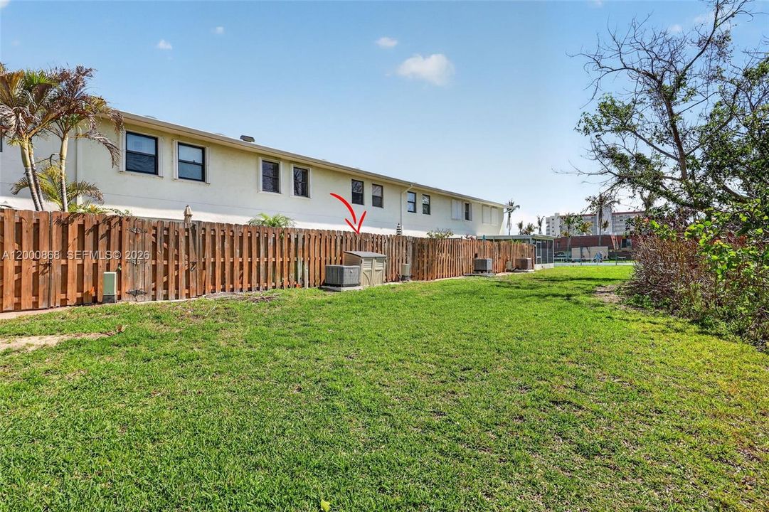 For Rent: $2,400 (2 beds, 1 baths, 1270 Square Feet)