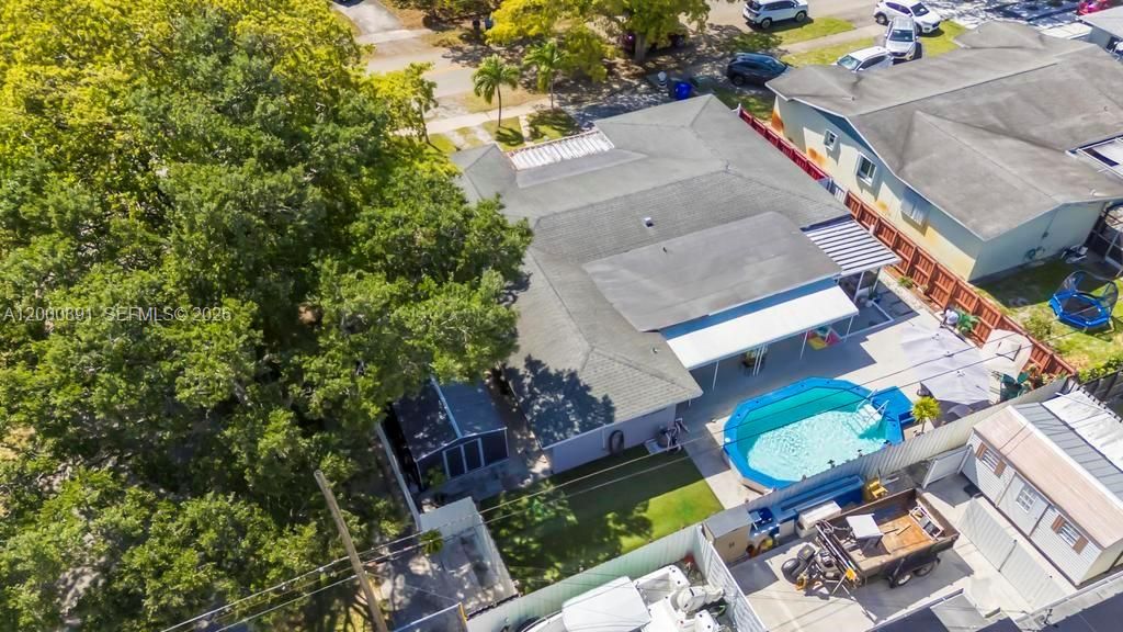 Activo con contrato: $625,000 (4 camas, 3 baños, 1924 Pies cuadrados)