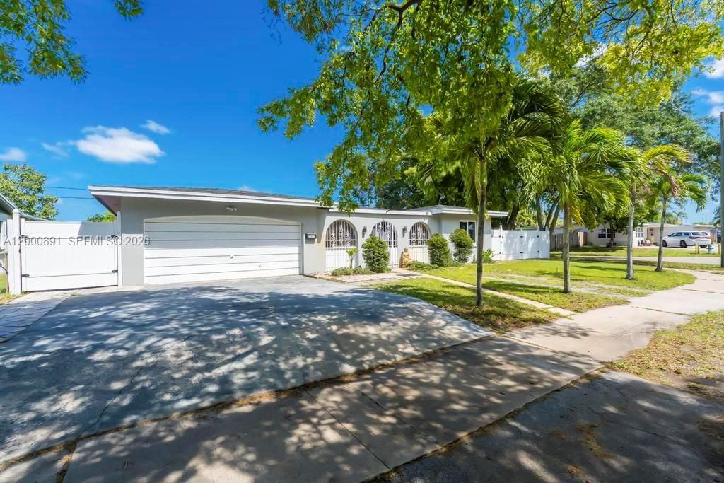 Activo con contrato: $625,000 (4 camas, 3 baños, 1924 Pies cuadrados)