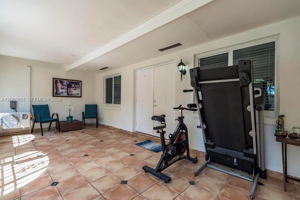 Activo con contrato: $625,000 (4 camas, 3 baños, 1924 Pies cuadrados)