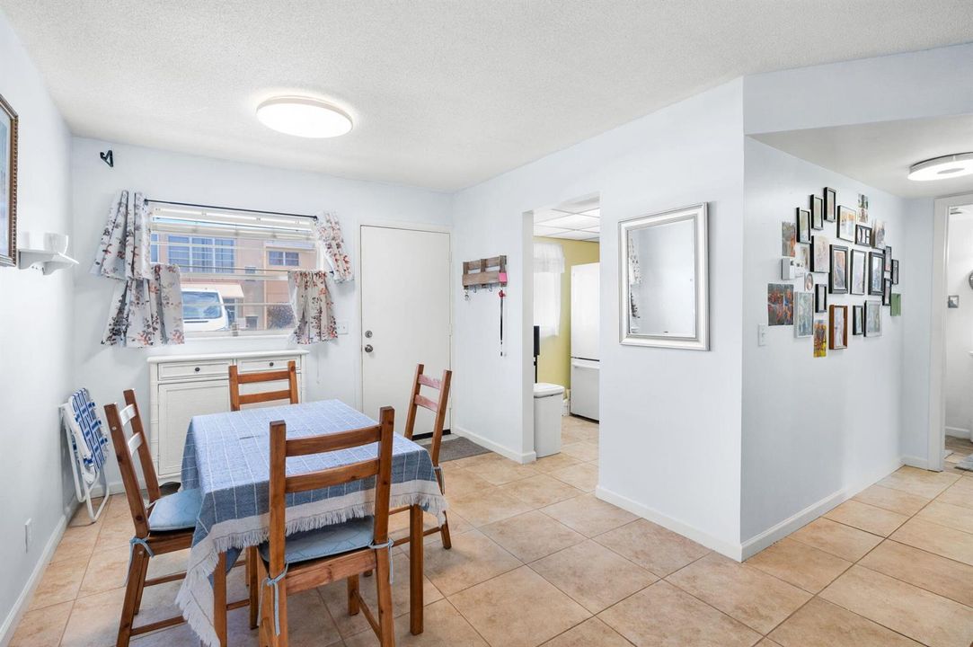 4-web-or-mls-2102 NE 1st Way #103 - 4