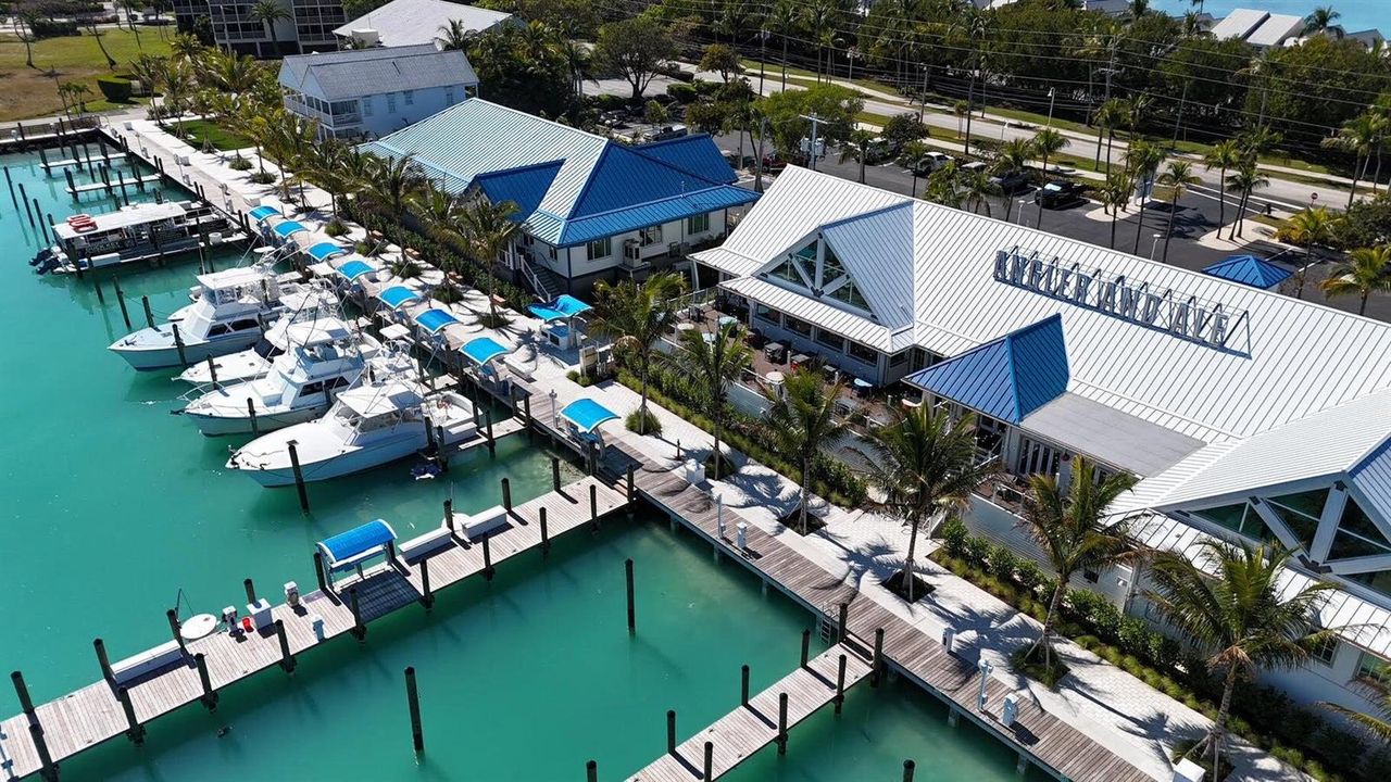 Hawks Cay Marina and boardwalk