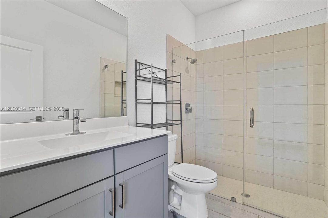 На продажу: $850,000 (4 спален, 3 ванн, 2603 Квадратных фут)