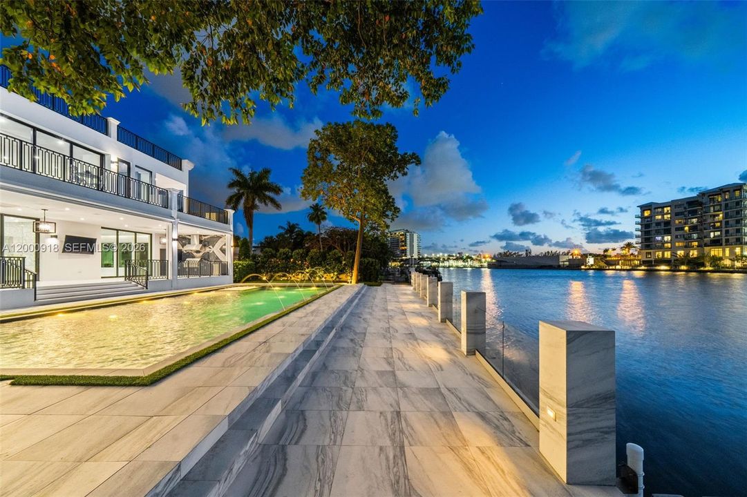 For Sale: $15,995,000 (10 beds, 7 baths, 9655 Square Feet)