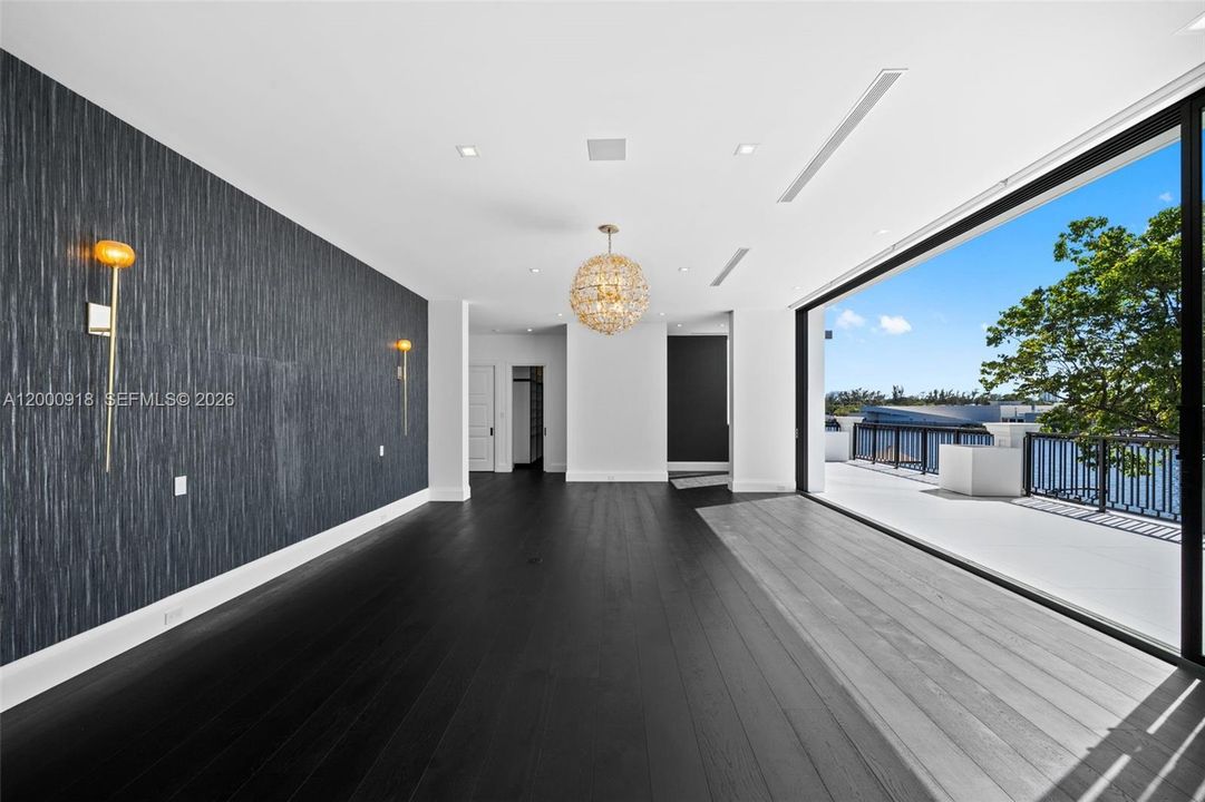 For Sale: $15,995,000 (10 beds, 7 baths, 9655 Square Feet)