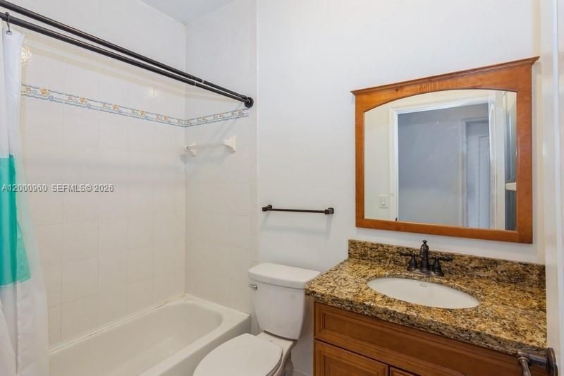 Active With Contract: $3,000 (3 beds, 2 baths, 1593 Square Feet)