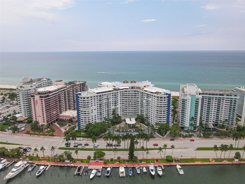 Recently Sold: $850,000 (2 beds, 2 baths, 1030 Square Feet)