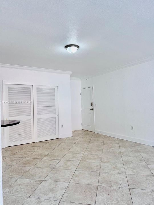 Activo con contrato: $1,850 (1 camas, 1 baños, 934 Pies cuadrados)