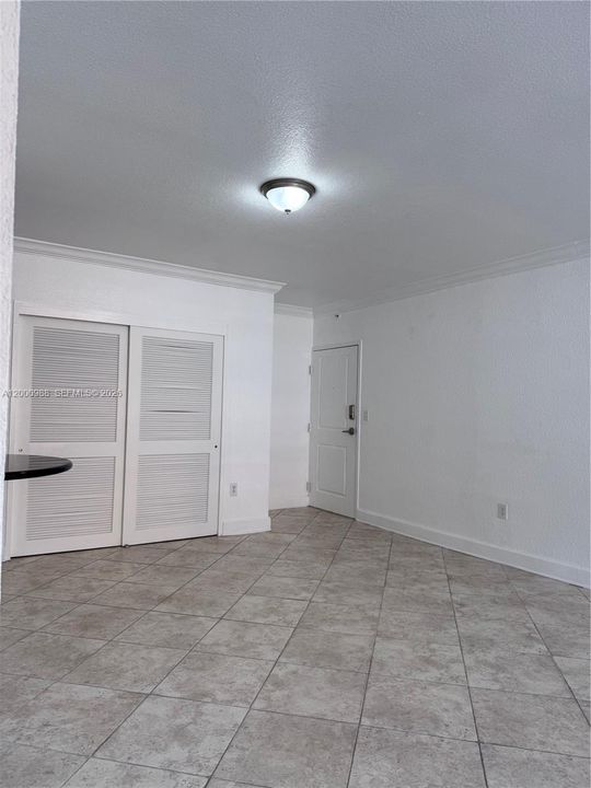 Activo con contrato: $1,850 (1 camas, 1 baños, 934 Pies cuadrados)