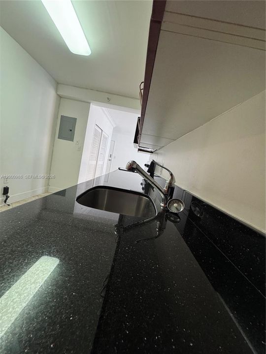 Activo con contrato: $1,850 (1 camas, 1 baños, 934 Pies cuadrados)