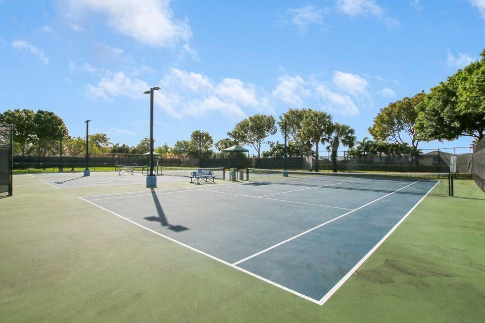bRIAR BAY TENNIS