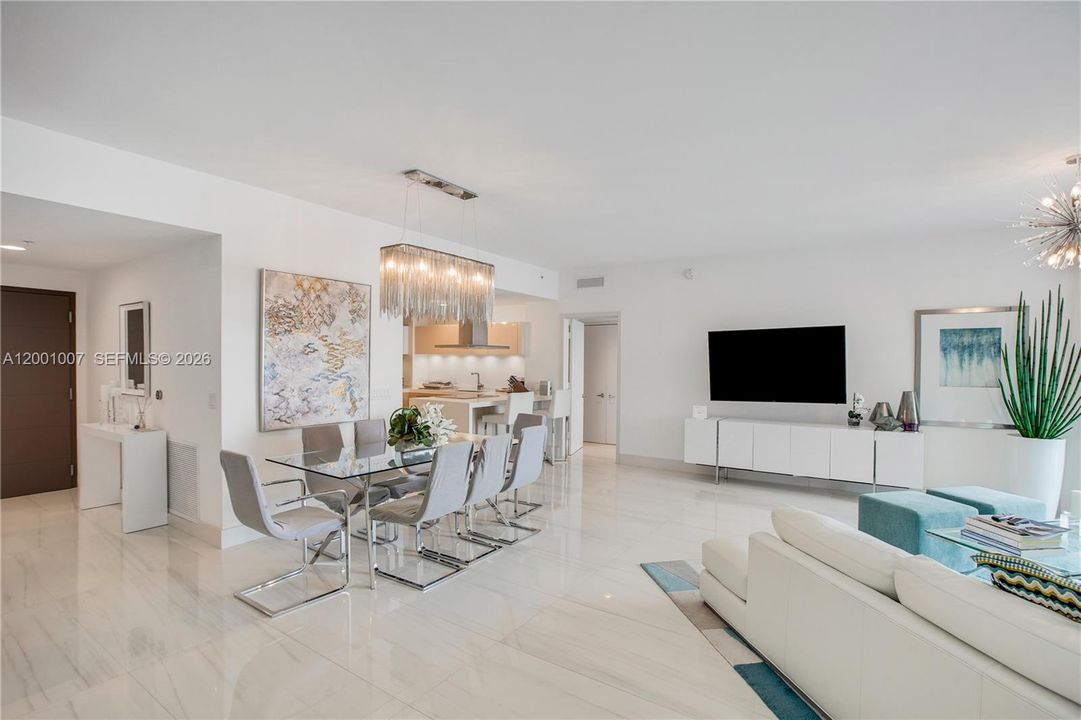 For Sale: $1,300,000 (2 beds, 3 baths, 1750 Square Feet)
