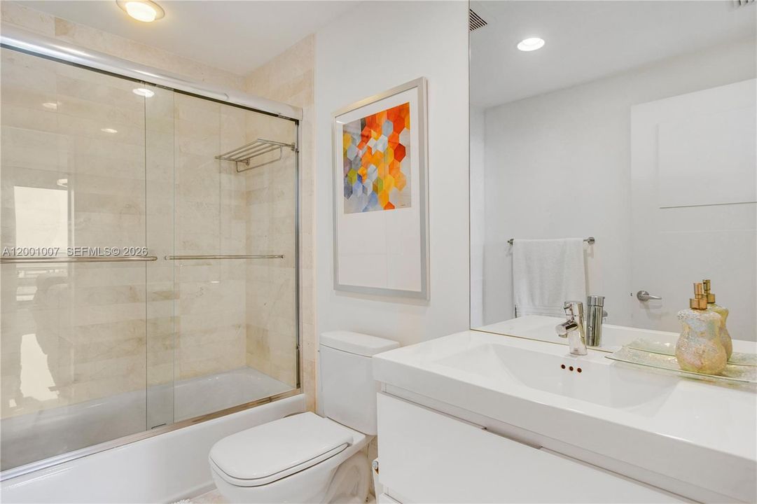 For Sale: $1,300,000 (2 beds, 3 baths, 1750 Square Feet)