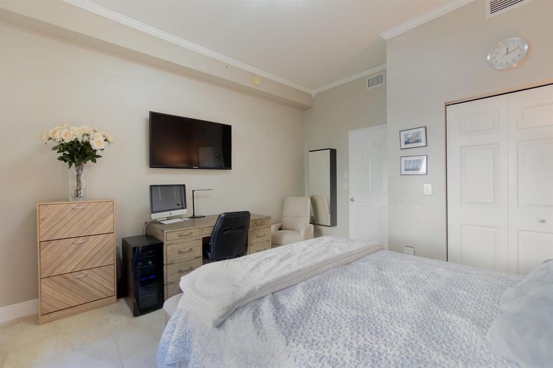 Bedroom 2 (2)