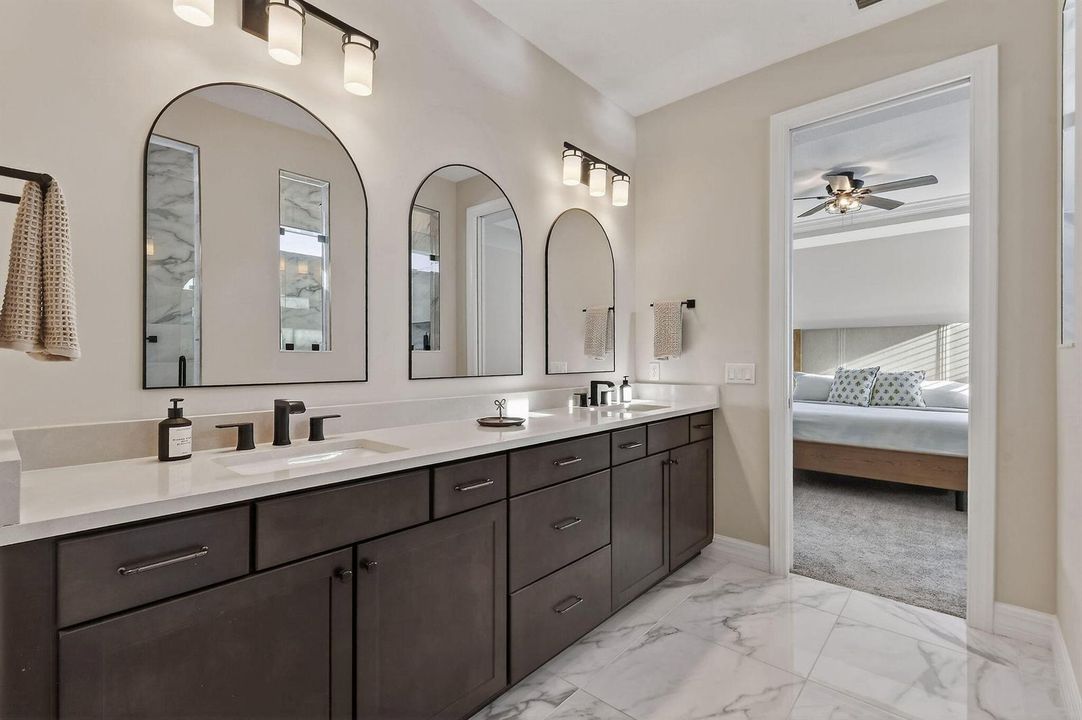 10764NorthbrookCircle(40)