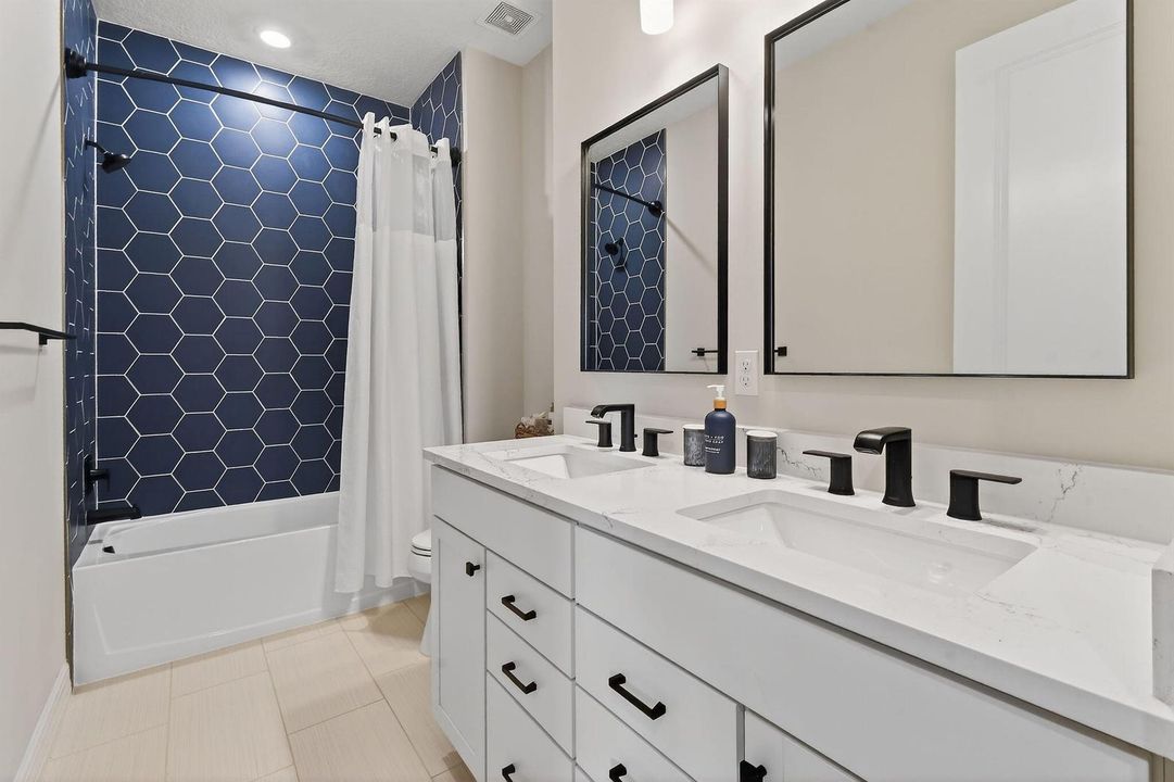 10764NorthbrookCircle(52)