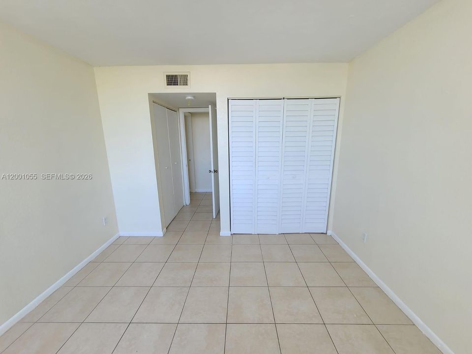 For Sale: $160,000 (2 beds, 2 baths, 1175 Square Feet)