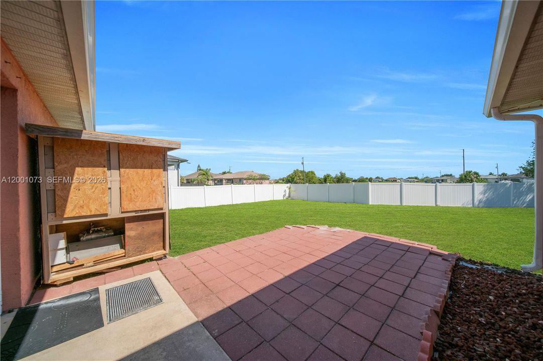 На продажу: $279,000 (3 спален, 2 ванн, 1556 Квадратных фут)